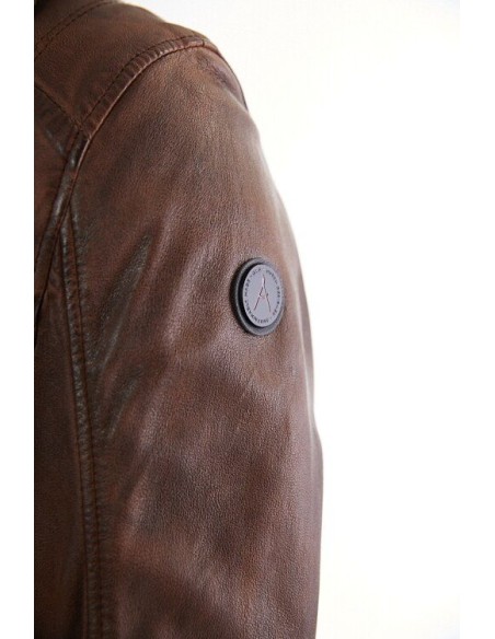 Cazadora de piel cuello desmontable