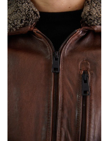 Cazadora de piel cuello desmontable