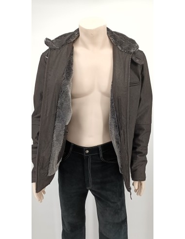 Chaqueta de piel con forro interno de pelo