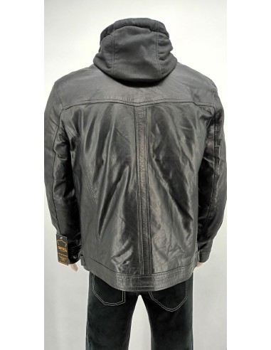 Cazadora de piel con capucha