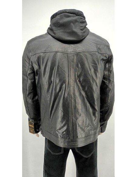 Cazadora de piel con capucha