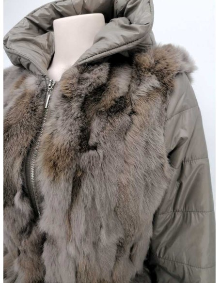 Chaqueta de pelo combinada