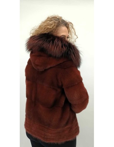 Chaqueta de visón con capucha de pelo