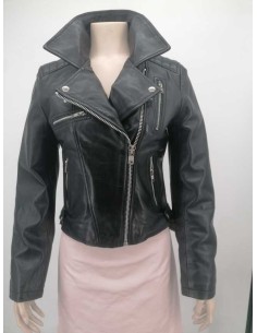 Cazadora biker