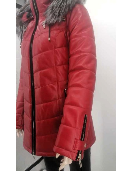 Chaqueta de piel acolchada con capucha desmontable