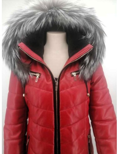 Chaqueta de piel acolchada con capucha desmontable