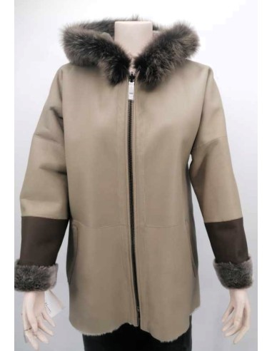 Chaqueta de piel reversible con capucha