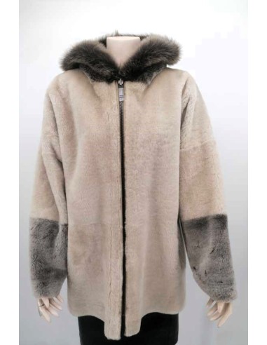 Chaqueta de piel reversible con capucha