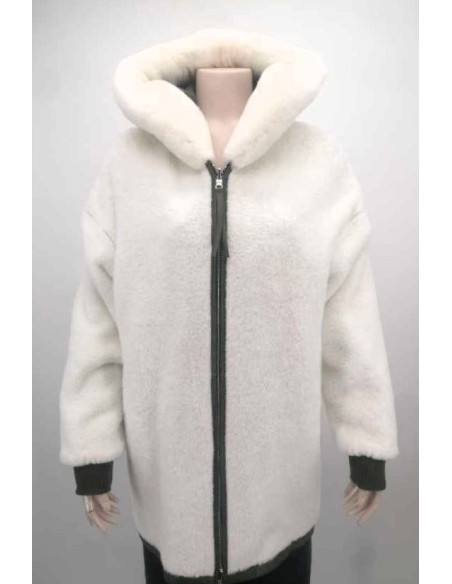 Gabardina  de piel reversible para mujer