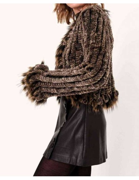 Chaqueta de pelo combinada