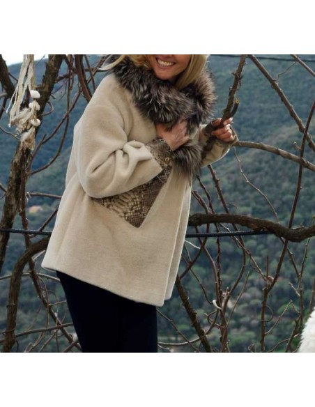 Parka combinado con cuello de pelo