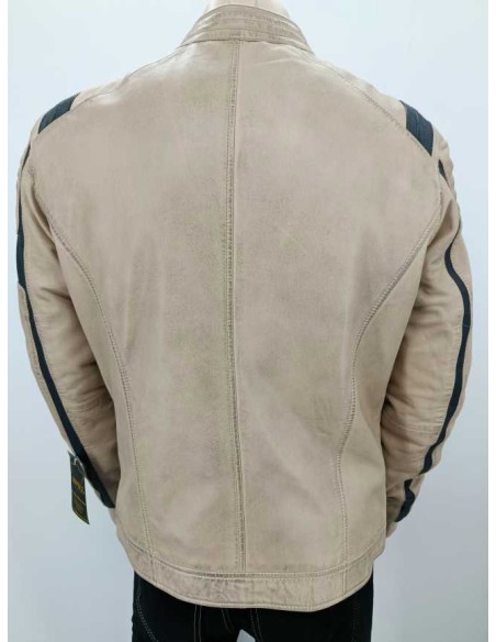 Cazadora de cuero entallada