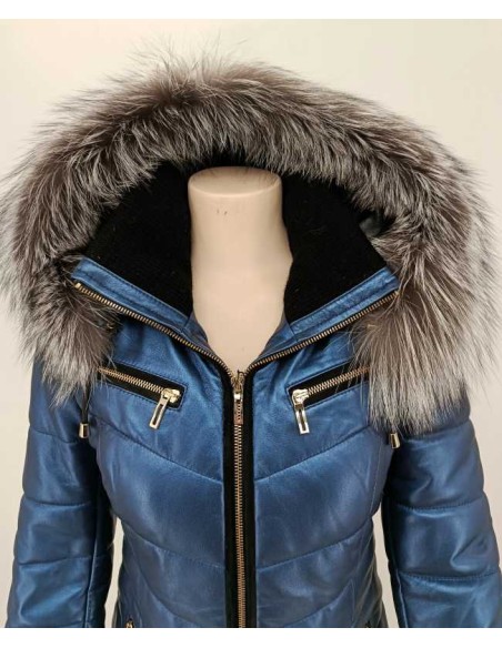 Chaqueta de piel acolchada con capucha desmontable