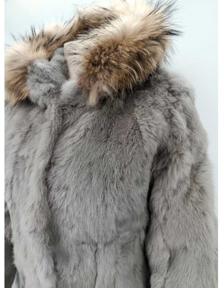 Abrigo de pelo con capucha