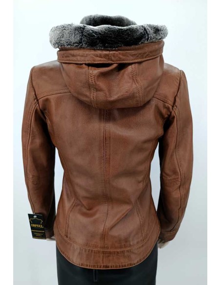 Cazadora de piel con capucha desmontable
