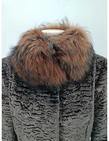 Chaquetón de textil con cuello de pelo