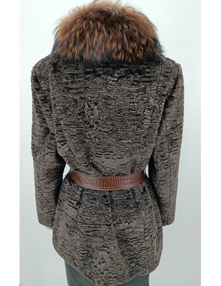 Chaquetón de textil con cuello de pelo