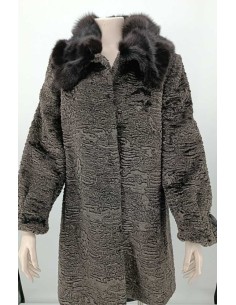 Abrigo sintético con cuello de pelo natural 2