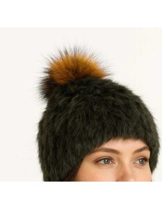 Gorro de pelo con pompón